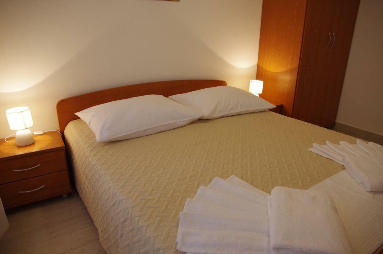 Apartments Sonja Подгора Екстер'єр фото