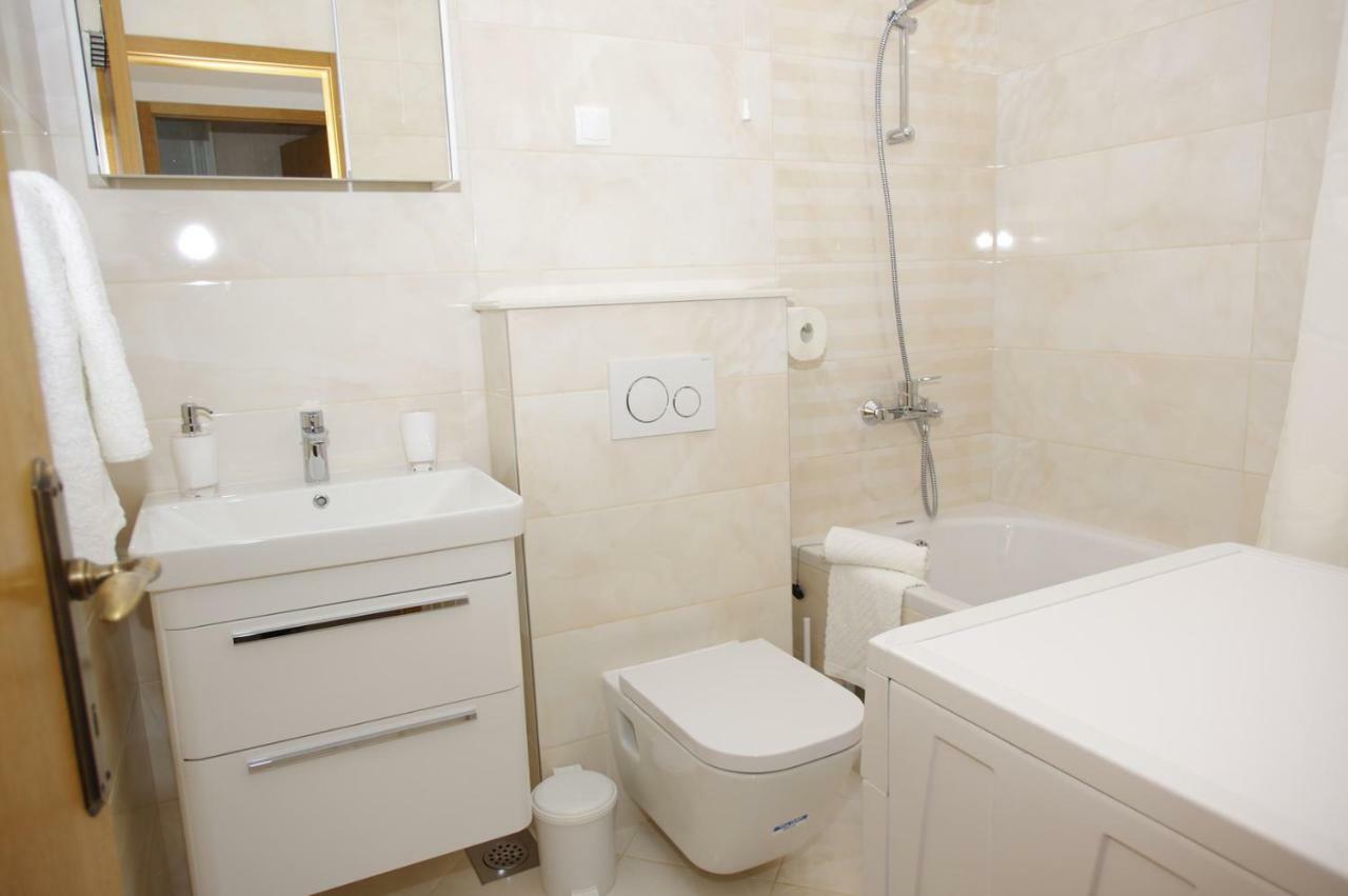 Apartments Sonja Подгора Екстер'єр фото