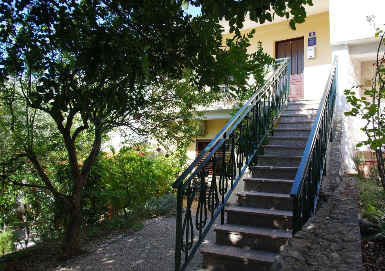 Apartments Sonja Подгора Екстер'єр фото